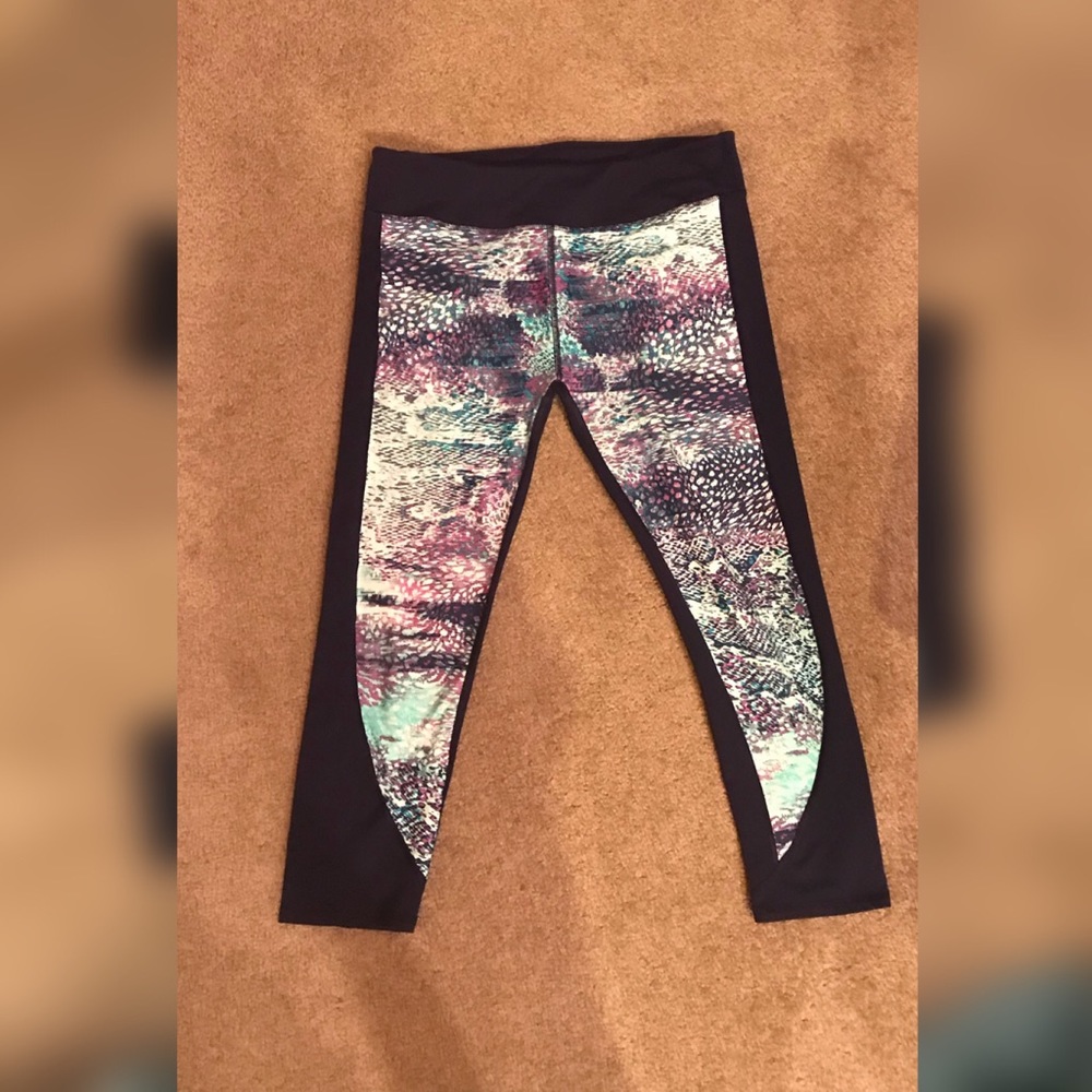 Fabletics Capri Leggings